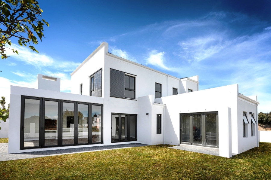  Bedroom Property for Sale in Croydon Gardens Estate Western Cape